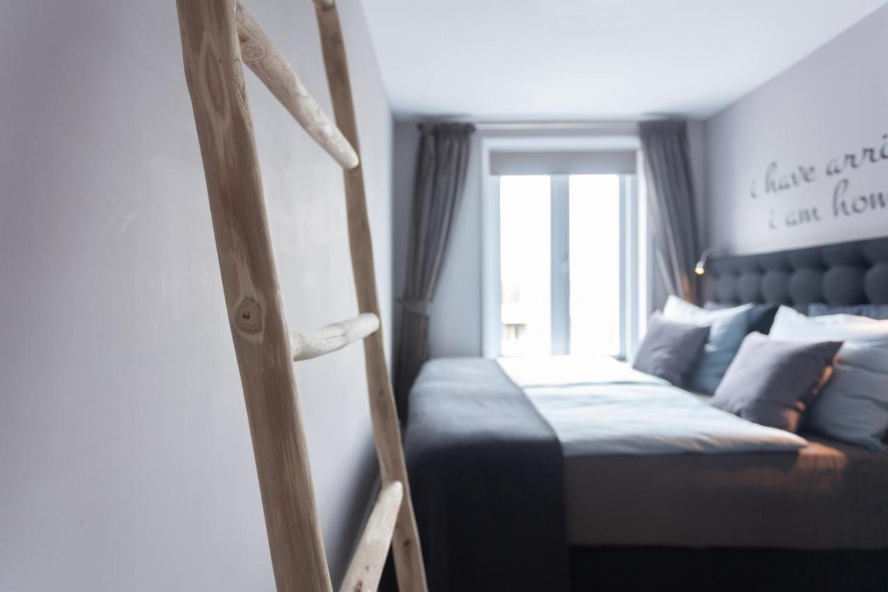 Bed And Breakfast The Rose Хаарлем Екстериор снимка